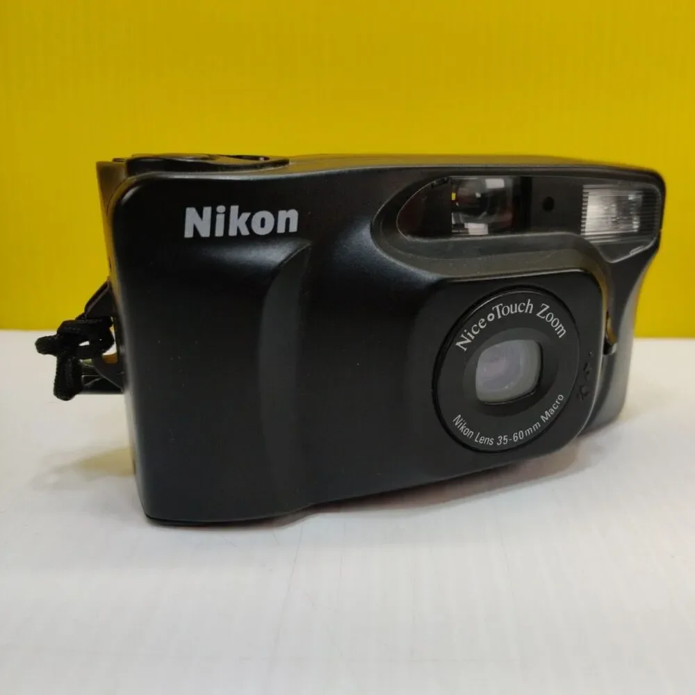 Vintage Nikon Nice Touch Zoom 35mm point & shoot Camera 35-60mm macro Not-Tested
